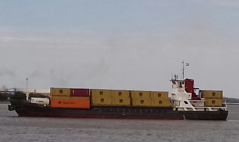 NAVIO PORTA-CONTÊINERES 100 TEU