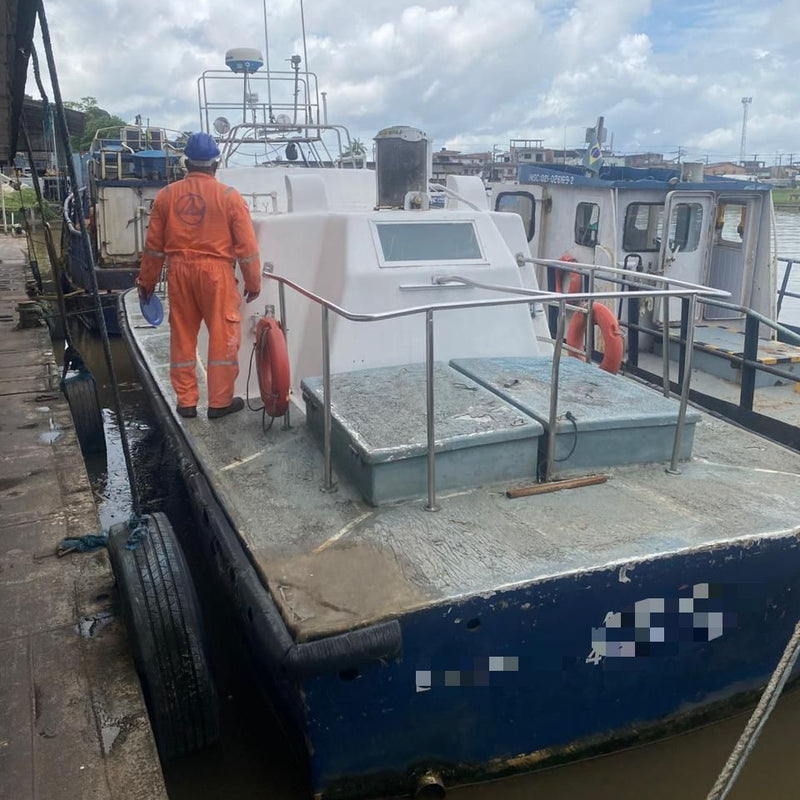 LANCHA DE PRATICAGEM 9 PASSAGEIROS