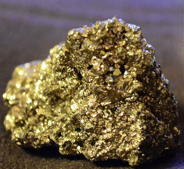 MINA DE OURO À VENDA