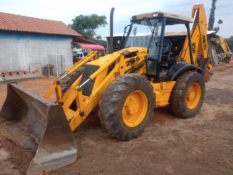 RETROESCAVADEIRA JCB 214S,  ANO 2001, SP