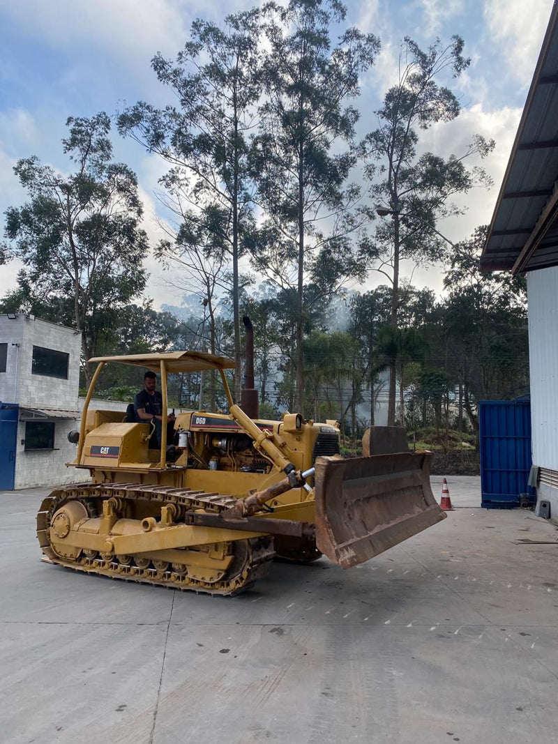 TRATOR DE ESTEIRA CATERPILLAR D6D, ANO 1984, 90H, SP