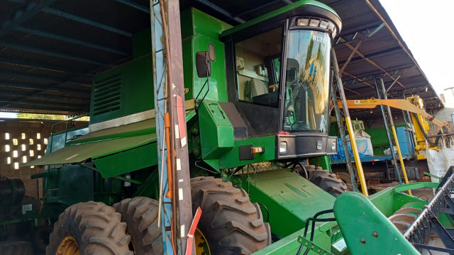 COLHEITADEIRA DE SOJA JOHN DEERE 1185, 2002, SÃO PAULO ??????