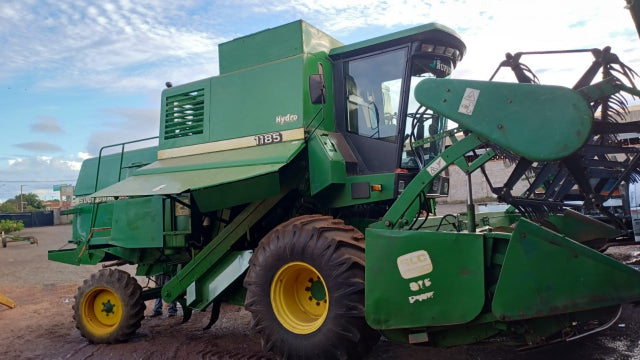 COLHEITADEIRA DE SOJA JOHN DEERE 1185, 2002, SÃO PAULO ??????