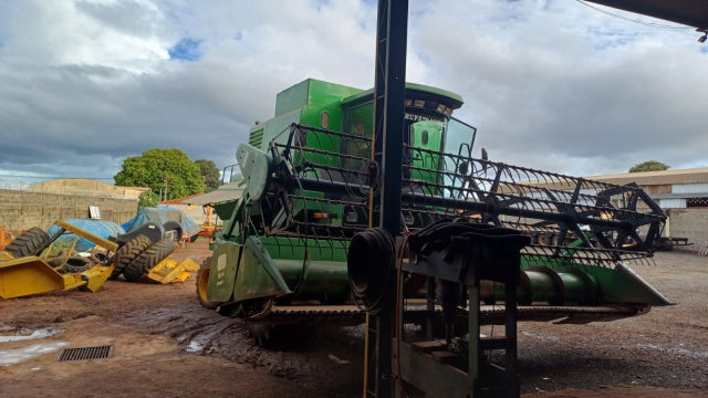 JOHN DEERE 1550 HARVESTER, 2004