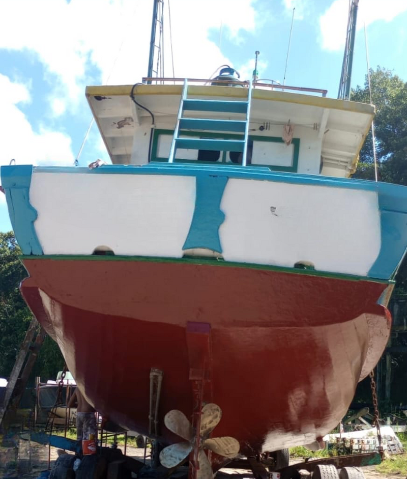 EMBARCAÇÃO DE PESCA CAMARÃO ROSA