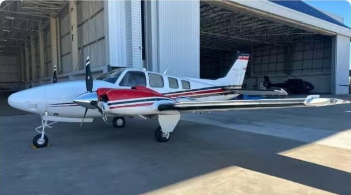 AVIÃO EXECUTIVO  BEECHCRAFT BARON G58