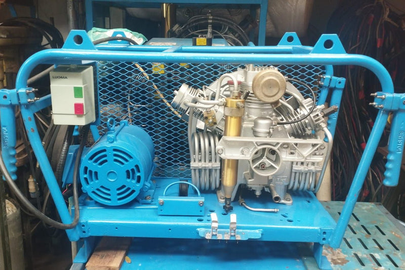 COMPRESSOR DE AR MERGULHO BAUER 190L, RJ