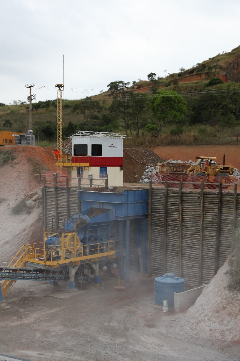 BRITADOR FIXO,  FAÇO  150/180 TON/HORA, RIO DE JANEIRO