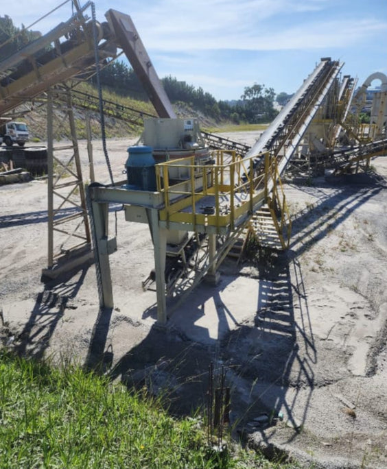 BRITADOR FIXO METSO  75T/H , SÃO PAULO