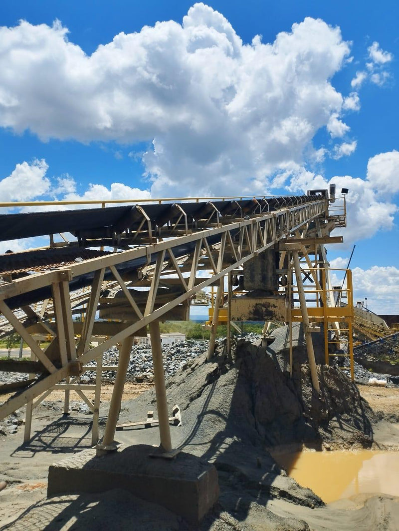 BRITADOR FIXO METSO  250T/H , 2014 - SÃO PAULO (cópia)