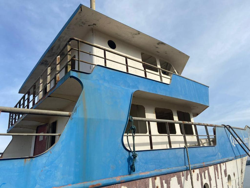 EMBARCAÇÃO  SEM INSTALAÇÕES ( O CASCO)   VENDA