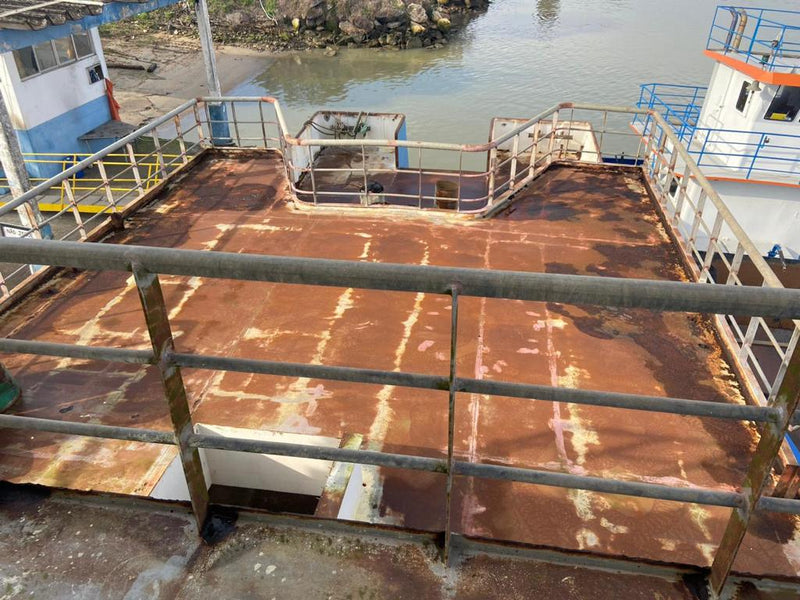 EMBARCAÇÃO  SEM INSTALAÇÕES ( O CASCO)   VENDA