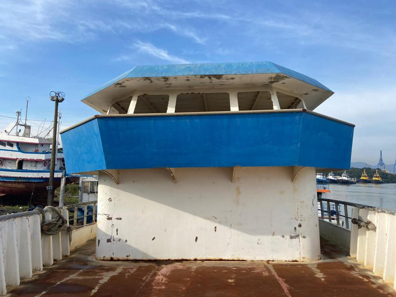 EMBARCAÇÃO  SEM INSTALAÇÕES ( O CASCO)   VENDA