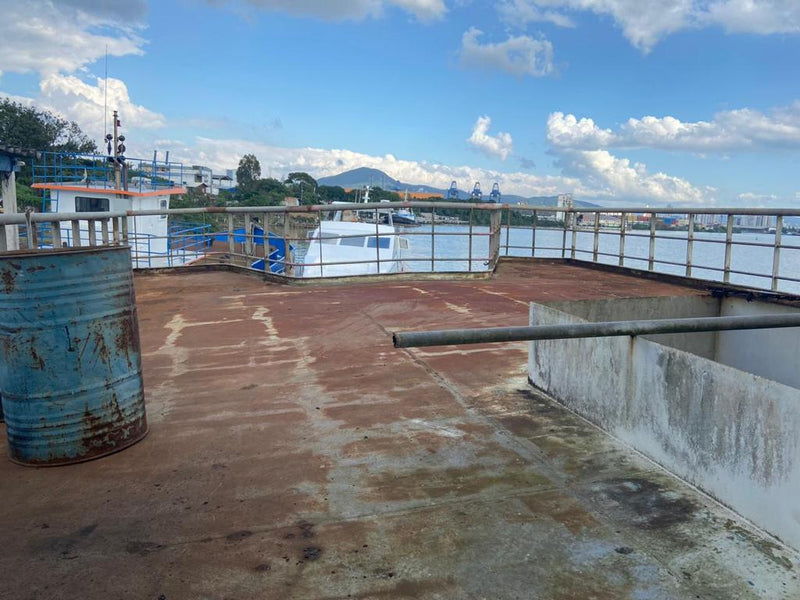 EMBARCAÇÃO  SEM INSTALAÇÕES ( O CASCO)   VENDA