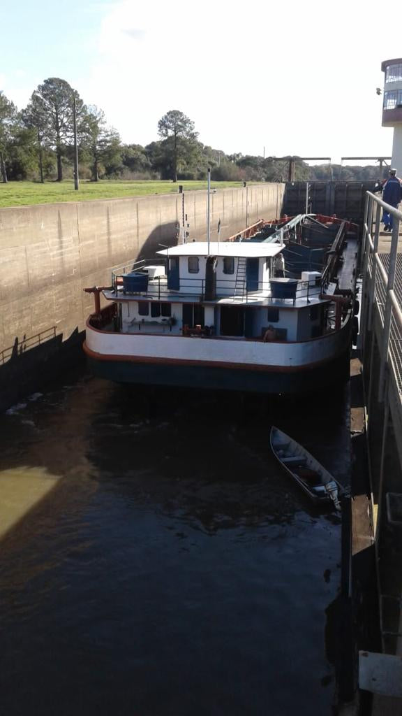 NAVIO DRAGA 1.013 M3,   VENDA