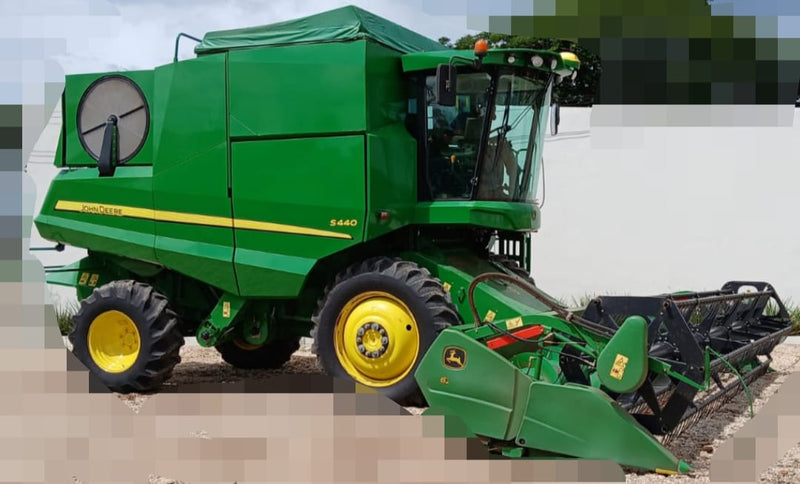 JOHN DEERE 1550 HARVESTER, 2004