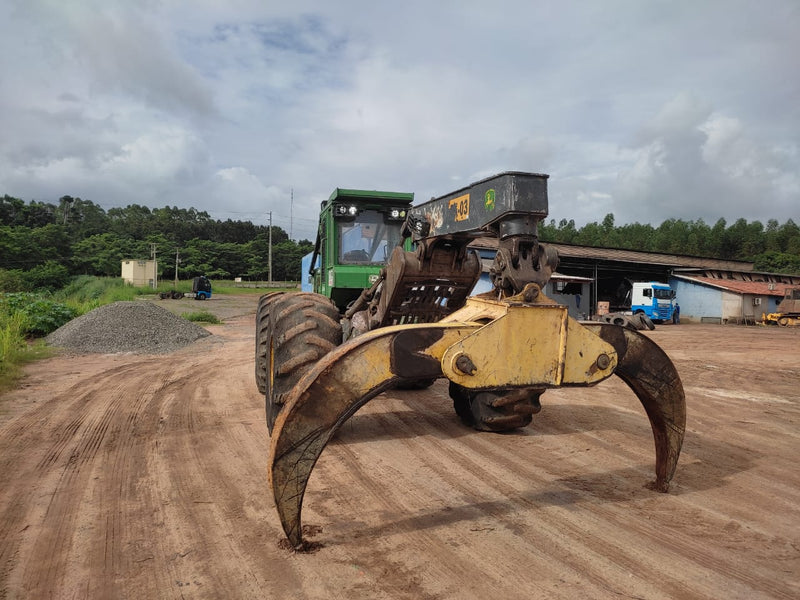 SKIDDER FLORESTAL JOHN DEERE 848H - PARÁ