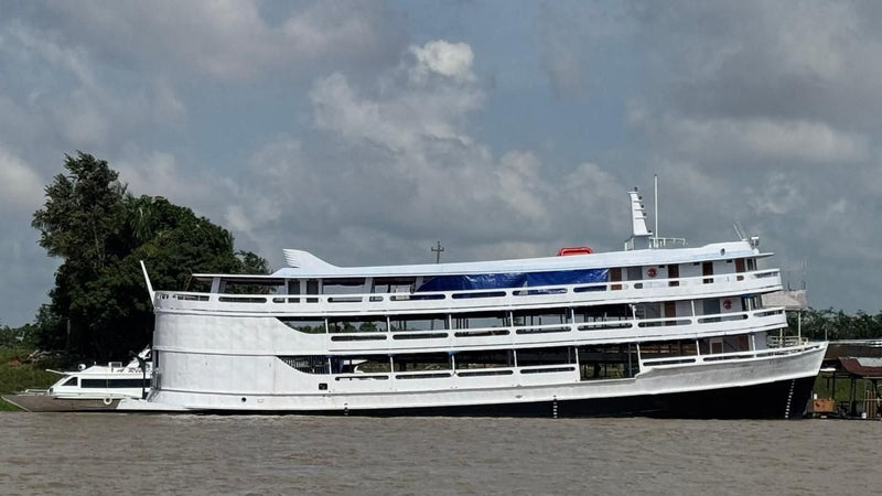 BARCO 352  PASSAGEIROS 829HP