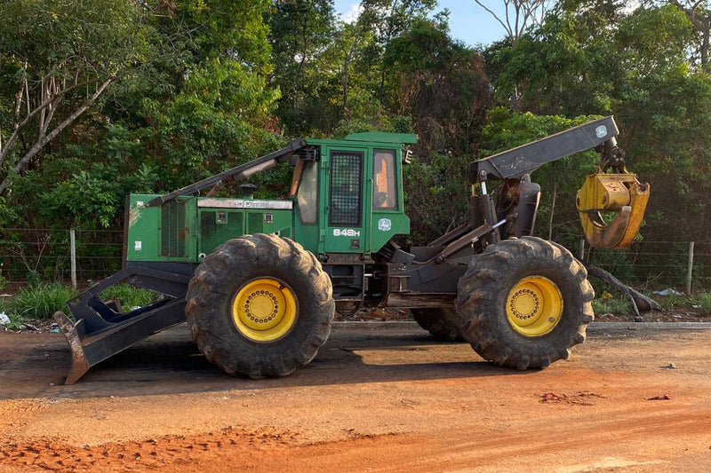 SKIDDER FLORESTAL JOHN DEERE 848H – 2013 / MS