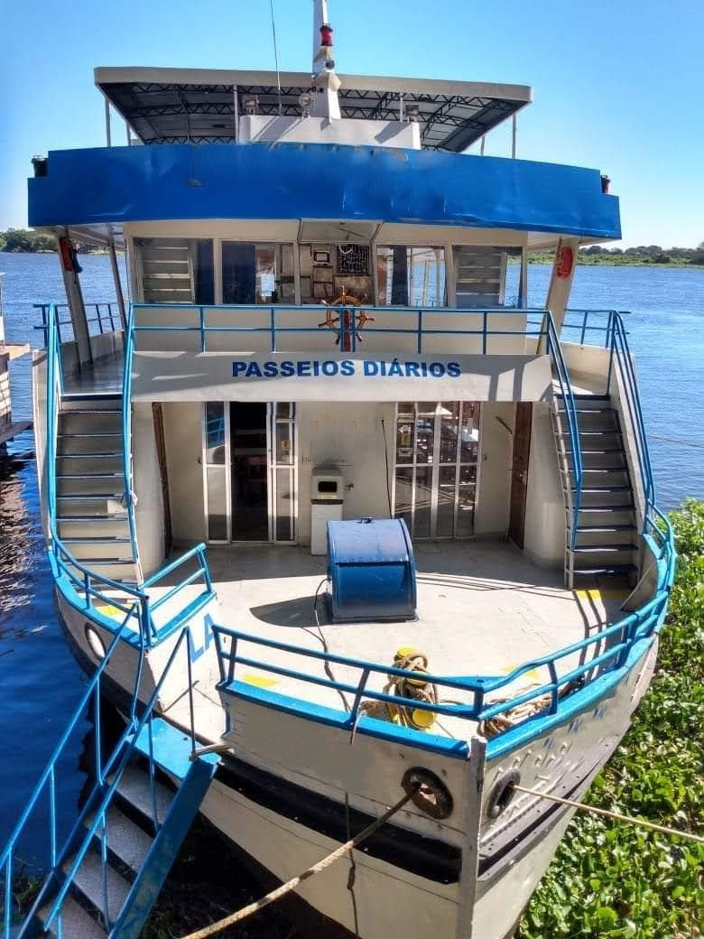 EMBARCAÇÃO DE PASSEIO “LA BARCA PANTANEIRA” MS