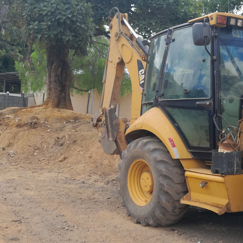 RETROESCAVADEIRA CATERPILLAR 416E, 7000H, 2013, ES