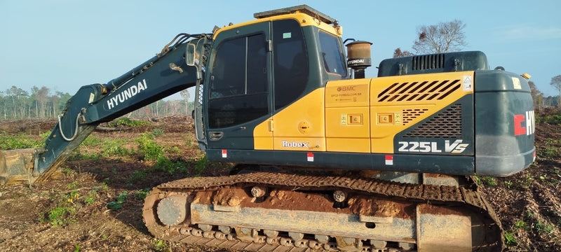 ESCAVADEIRA HYUNDAI R225VS / 2023 / BELÉM